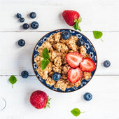 Lade das Bild in den Galerie-Viewer, Intirilife 4-teiliges Schalen-Set in schickem Geschenkkarton - 11. 3 x 5.5 cm - Japanisches Porzellan Geschirrset in Blau und Weiß