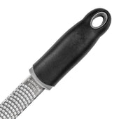 Lade das Bild in den Galerie-Viewer, Intirilife Handreibe aus Edelstahl in Schwarz - 32.5 x 2.5 cm - Käsereibe Zesteur Zestenreißer Zitrusreibe Hobel zum Kochen Verfeinern und Dekorieren