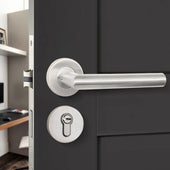 Lade das Bild in den Galerie-Viewer, Intirilife Türklinken Set mit Schrauben - Beidseitige Edelstahl Türgriffe in Silber für eine Tür - 13 x 7 x 5.3 cm - Türdrücker für jegliche Art von Innentüren Drückergarnitur Türbeschlag