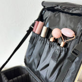 Lade das Bild in den Galerie-Viewer, Intirilife Make Up Tasche in Marmor Optik Grau - Weiß - 26 x 23.4 x 9.5 cm - Kosmetikbeutel mit anpassbaren Innenfächern - Zum Verstauen von Schmink- Hygieneartikeln Schmuck