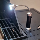 Lade das Bild in den Galerie-Viewer, Intirilife 2x Grillleuchte Magnetisch LED aus Aluminium-Legierung in Schwarz - Silber mit Aufbewahrungsbox - 25 x 3.8 cm - Grill BBQ Lampe Licht Arbeitslicht für Grillen Campen oder Arbeiten