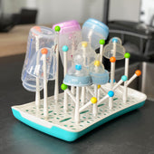 Lade das Bild in den Galerie-Viewer, Intirilife Abtropfgitter Trockenständer für Babyflaschen und Accessoires in Blau - Weiß - 30 x 19 x 20.4 cm - Zum schnellen und unkomplizierten Trocknen in der eigenen Küche