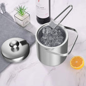 Lade das Bild in den Galerie-Viewer, Intirilife 4-teiliges Eiskübel Set 1 Liter aus Edelstahl mit Greifzange und Deckel -14.2 x 19.5 cm - Isoliert, doppelwandig - Eiswürfelbehälter Eis Eimer mit Zange zum Kühlen von Getränken Softdrinks
