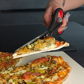 Lade das Bild in den Galerie-Viewer, Intirilife 2 in 1 Pizzaschere Edelstahlklinge mit Heber und weichem Griff - 27.5 x 8 cm - Pizzaschneider Pizza Cutter für sauberes Schneiden von Pizza Flammkuchen Blechkuchen