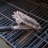 Lade das Bild in den Galerie-Viewer, Intirilife Grillbürste aus Edelstahl mit Schaber - 43.5 x 7 x 11.5 cm - Reinigungsbürste für Gasgrill, Elektrogrill, Holzkohlegrill, Rost uvm.