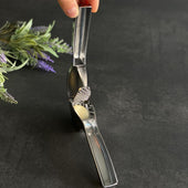 Lade das Bild in den Galerie-Viewer, Intirilife 3-teiliges Set Knoblauchpresse mit Silikonschäler und Reinigungsbürste - 15.5 x 3 cm - Praktisches Set zum einfachen Schälen und Pressen von Knoblauch