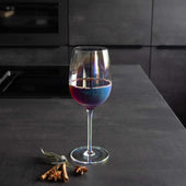 Lade das Bild in den Galerie-Viewer, Intirilife Wein Glas mit Regenbogen Schimmer und Wellenform - 440 ml Füllmenge - Weißwein Glas Kelch Spülmaschinenfest Kristallglas stoßfest