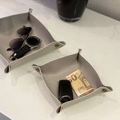 Lade das Bild in den Galerie-Viewer, Grau