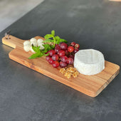 Lade das Bild in den Galerie-Viewer, Intirilife Schneidebrett aus Holz - Gesamtgröße 43 x 15 x 1.8 cm - Schneidefläche 33 x 15 cm - Küchenbrett für Fleisch Käse Charcuterie Brot Gemüse Servierbrett Tranchierbrett Hackbrett