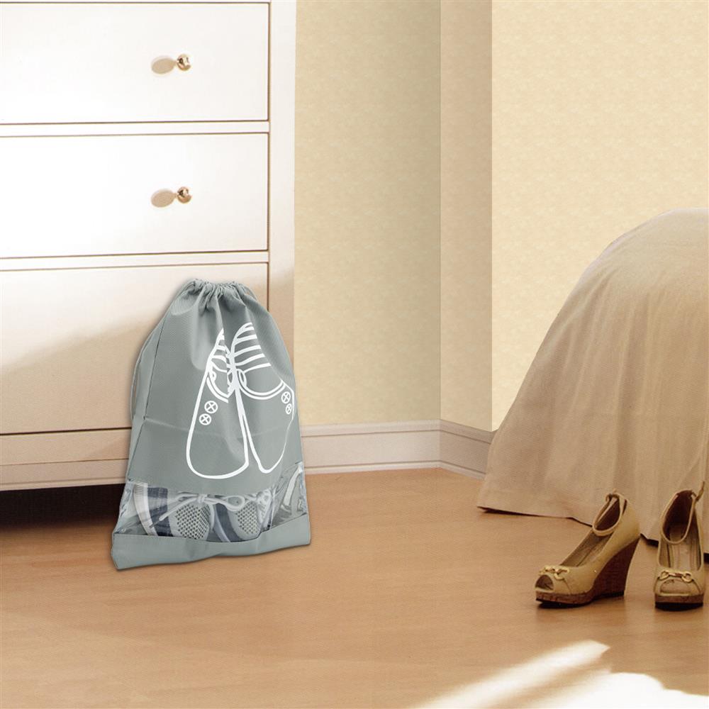 Intirilife 3x Schuhbeutel in GRAU - Set mit 3 Schuhsäcken mit transparentem Fenster und Zugband aus staub- und wasserabweisendem Vliesstoff - Schuh Organizer Aufbewahrung