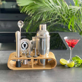 Lade das Bild in den Galerie-Viewer, Intirilife 12-teiliges Edelstahl Cocktail-Shaker Set mit Bambus-Ständer - 27.5 x 10.5 x 25.5 cm - Barkeeper Set Cocktail Mixer Bar Zubehör Geschenk
