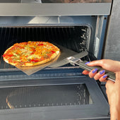 Lade das Bild in den Galerie-Viewer, Intirilife Pizzaschieber aus Edelstahl - 53.5 x 24.5 x 6.5 cm - Faltbare Pizzaschaufel mit klappbarem Griff aus rostfreiem Stahl für Pizzastein Grill oder Ofen Pizzaheber kompakt verstaubar
